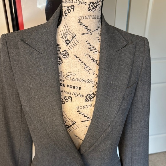 Zara Gray Blazer with Notched Lapel - Picture 4 of 11